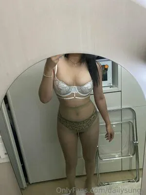 Dailysungy OnlyFans Leaked Free Thumbnail Picture - #PbzahQtgiR