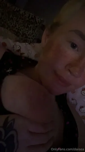 Daisea OnlyFans Leaked Free Thumbnail Picture - #at3rv1LRg9