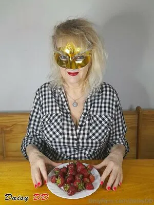 Daisy Dd55 OnlyFans Leaked Free Thumbnail Picture - #pfkytQuCan