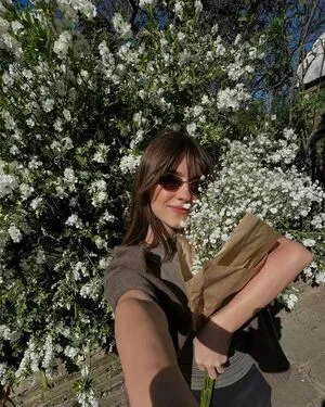 Daisy Edgar Jones OnlyFans Leaked Free Thumbnail Picture - #GiiUbLad71