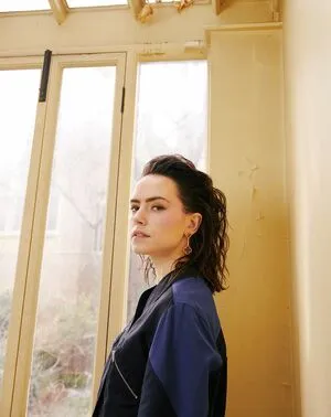Daisy Ridley OnlyFans Leaked Free Thumbnail Picture - #5WeMMTdwOk