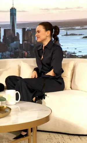 Daisy Ridley OnlyFans Leaked Free Thumbnail Picture - #AfVfEQ9kU9