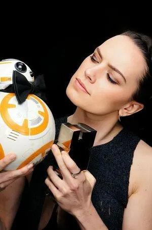 Daisy Ridley OnlyFans Leaked Free Thumbnail Picture - #IRFowtYqag