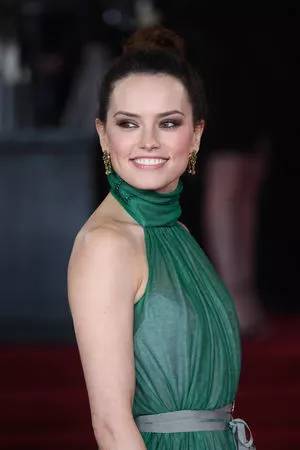 Daisy Ridley OnlyFans Leaked Free Thumbnail Picture - #QSPipTNSmk