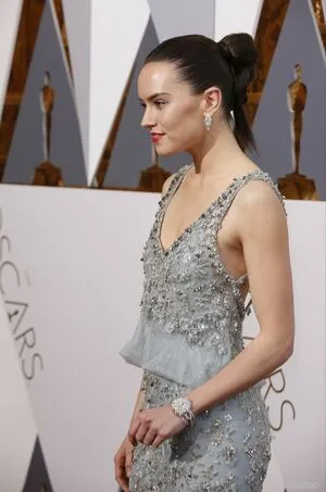 Daisy Ridley OnlyFans Leaked Free Thumbnail Picture - #eFg3dtlVXN