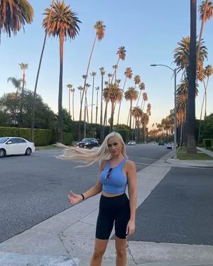 Daisy Simpson OnlyFans Leaked Free Thumbnail Picture - #fmamiHnuey