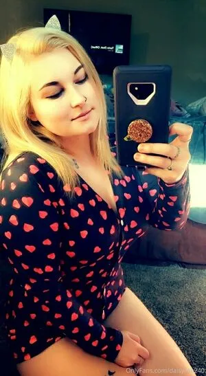 Daisyrae240 OnlyFans Leaked Free Thumbnail Picture - #bou1btakms
