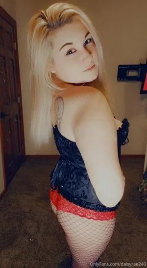 Daisyrae240 OnlyFans Leaked Free Thumbnail Picture - #u1FOtXoGXn