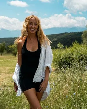Daisystraveldiaries OnlyFans Leaked Free Thumbnail Picture - #Y9IHDttAUa