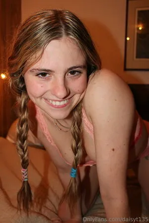 Daisyt135 OnlyFans Leaked Free Thumbnail Picture - #Fyg0aK9AZJ