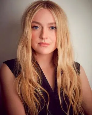 Dakota Fanning OnlyFans Leaked Free Thumbnail Picture - #2fxsKqbw0N