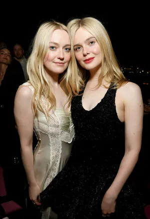 Dakota Fanning OnlyFans Leaked Free Thumbnail Picture - #7dIlDv6lno