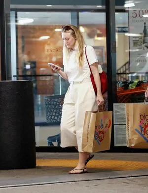 Dakota Fanning OnlyFans Leaked Free Thumbnail Picture - #8kJ8vgKDwV