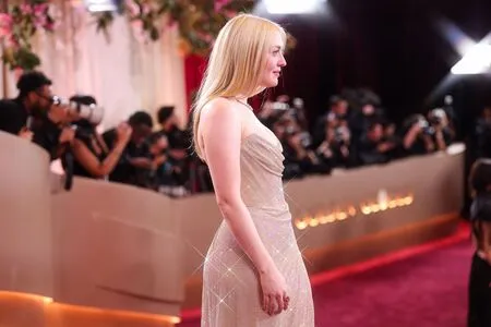 Dakota Fanning OnlyFans Leaked Free Thumbnail Picture - #BLpoxAeuic
