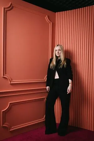 Dakota Fanning OnlyFans Leaked Free Thumbnail Picture - #C6di0Uq8ye