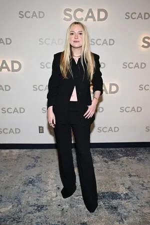 Dakota Fanning OnlyFans Leaked Free Thumbnail Picture - #D28qnzT9HU