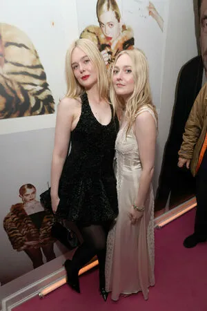 Dakota Fanning OnlyFans Leaked Free Thumbnail Picture - #H5yVPavUYF