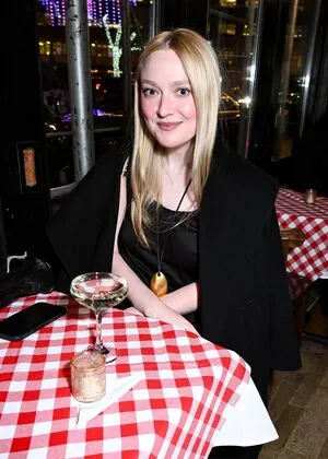 Dakota Fanning OnlyFans Leaked Free Thumbnail Picture - #Hz43QlaCDr