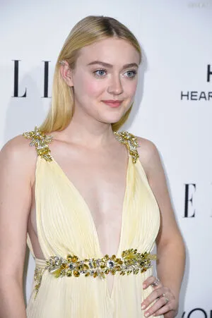 Dakota Fanning OnlyFans Leaked Free Thumbnail Picture - #HzJcdVOXox