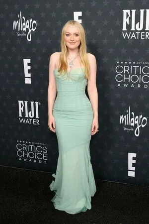 Dakota Fanning OnlyFans Leaked Free Thumbnail Picture - #L8U1auhQCX