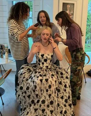 Dakota Fanning OnlyFans Leaked Free Thumbnail Picture - #LAjWqcqkVE