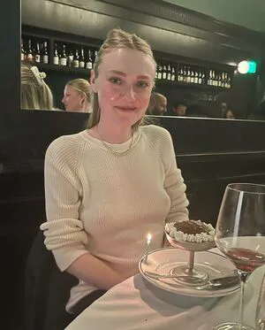 Dakota Fanning OnlyFans Leaked Free Thumbnail Picture - #OcYup4BNZT