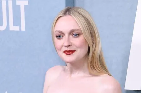 Dakota Fanning OnlyFans Leaked Free Thumbnail Picture - #Ot0sf7gM43