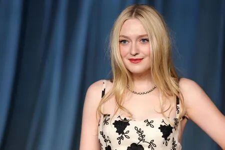 Dakota Fanning OnlyFans Leaked Free Thumbnail Picture - #PtkjPlEibK