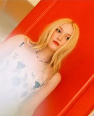 Dakota Fanning OnlyFans Leaked Free Thumbnail Picture - #RlxT2mqaVc