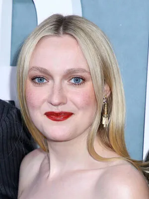 Dakota Fanning OnlyFans Leaked Free Thumbnail Picture - #UsVGcCZuIi