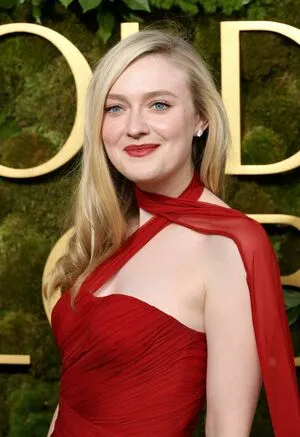 Dakota Fanning OnlyFans Leaked Free Thumbnail Picture - #Woeyl4Hu46