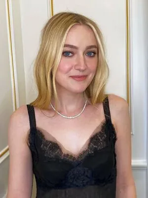 Dakota Fanning OnlyFans Leaked Free Thumbnail Picture - #XbBqD8ITSs