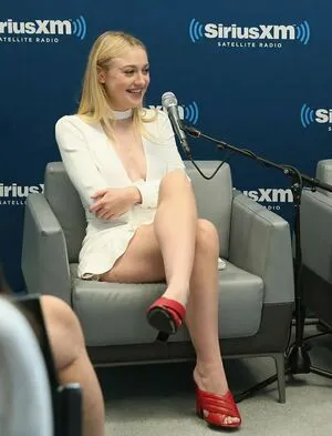 Dakota Fanning OnlyFans Leaked Free Thumbnail Picture - #Z9PbNf9bNc