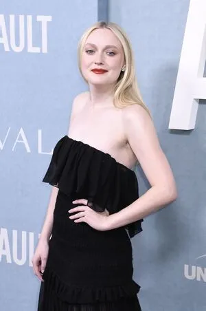Dakota Fanning OnlyFans Leaked Free Thumbnail Picture - #gydpk1YMq4