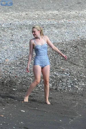 Dakota Fanning OnlyFans Leaked Free Thumbnail Picture - #iGSDDAZzS4