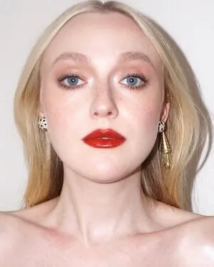 Dakota Fanning OnlyFans Leaked Free Thumbnail Picture - #jmy9J1xjP5
