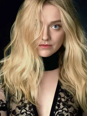 Dakota Fanning OnlyFans Leaked Free Thumbnail Picture - #m7Ra0viRFg