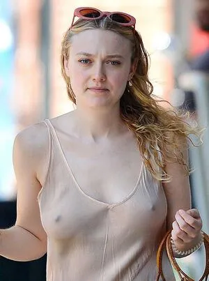 Dakota Fanning OnlyFans Leaked Free Thumbnail Picture - #ngkVx0MRGc