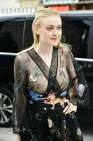 Dakota Fanning OnlyFans Leaked Free Thumbnail Picture - #nsXbcrRxqf