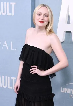 Dakota Fanning OnlyFans Leaked Free Thumbnail Picture - #p8kiUBX2Pi