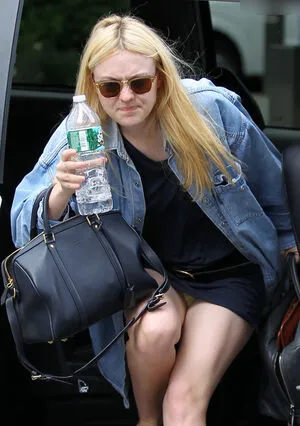 Dakota Fanning OnlyFans Leaked Free Thumbnail Picture - #qbR06MGygE