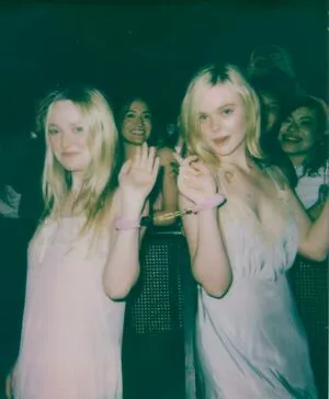 Dakota Fanning OnlyFans Leaked Free Thumbnail Picture - #seesdIJPga