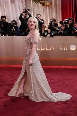 Dakota Fanning OnlyFans Leaked Free Thumbnail Picture - #vka2AJNlBr