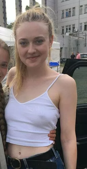 Dakota Fanning OnlyFans Leaked Free Thumbnail Picture - #45SsURZYSm