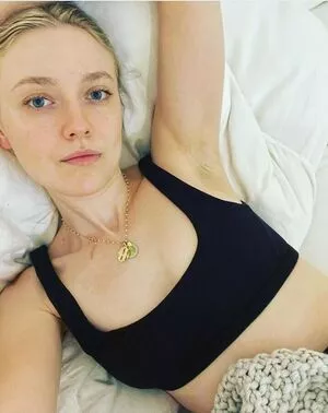 Dakota Fanning OnlyFans Leaked Free Thumbnail Picture - #RHg79AfQYo