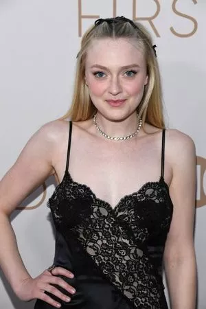 Dakota Fanning OnlyFans Leaked Free Thumbnail Picture - #Zj6oG7mSCw