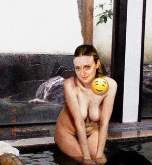 Dakota Fanning OnlyFans Leaked Free Thumbnail Picture - #hDaliPhHER