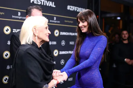 Dakota Johnson OnlyFans Leaked Free Thumbnail Picture - #704DKHzgh1