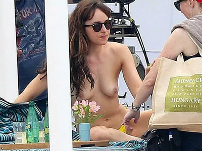 Dakota Johnson OnlyFans Leaked Free Thumbnail Picture - #Qn3pdIM0WX