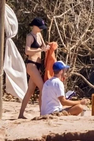 Dakota Johnson OnlyFans Leaked Free Thumbnail Picture - #hoFnnBOkFc